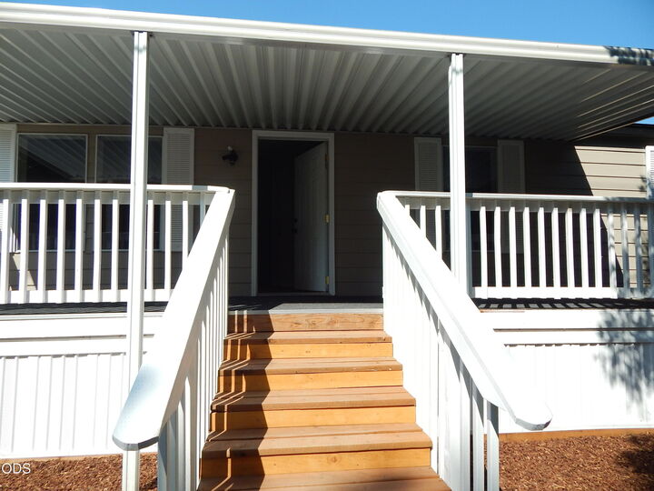 Property Photo:  21 Brophy Way Unit 23  OR 97539 