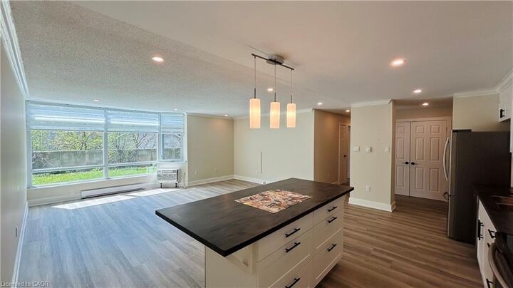Property Photo:  45 Pond Mills Road 103  ON N5Z 4W5 
