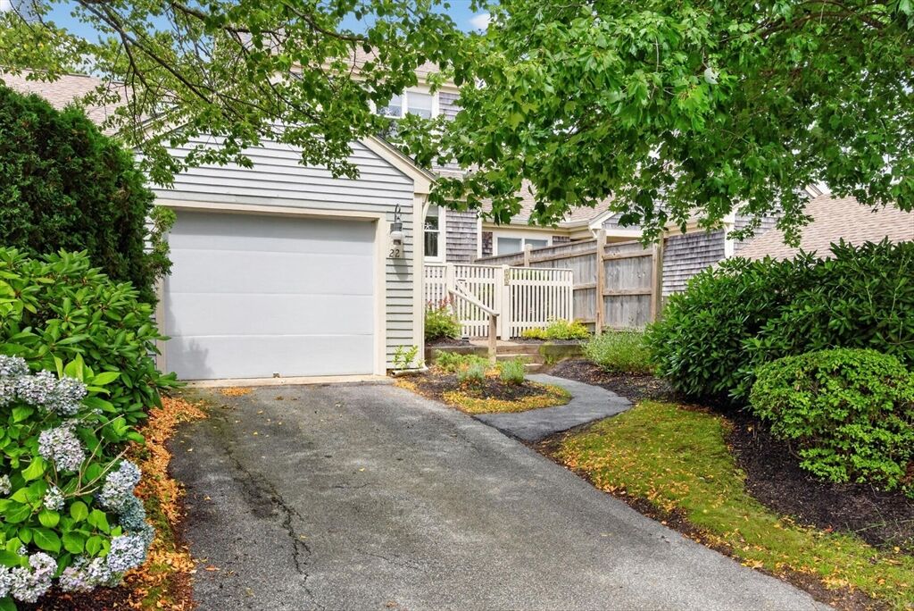 Property Photo:  22 Blueberry Path 22  MA 02601 