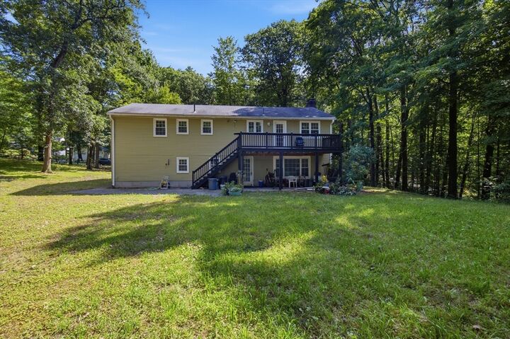 Property Photo:  198 Hollis Rd  MA 01462 
