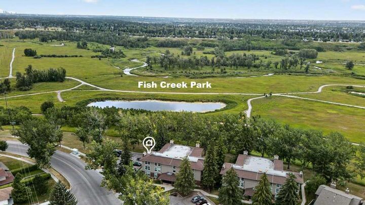 Property Photo: 860 Midridge Drive SE 631 AB T2X 1K1