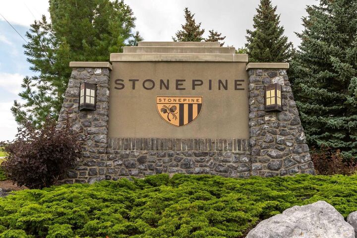 Property Photo:  172 Stonepine Drive  AB T3Z 3B5 