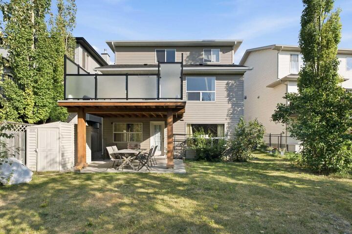 Property Photo: 541 Citadel Meadow Bay NW AB T3G 4Y9