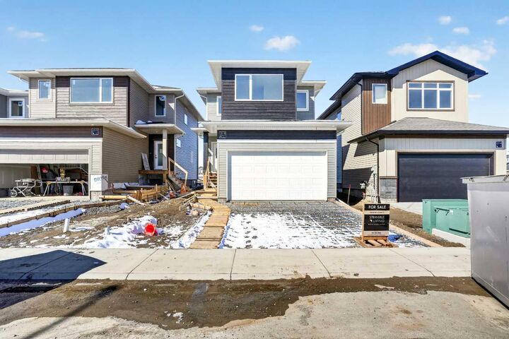 Property Photo: 2518 44 Street S AB T1K 8L6