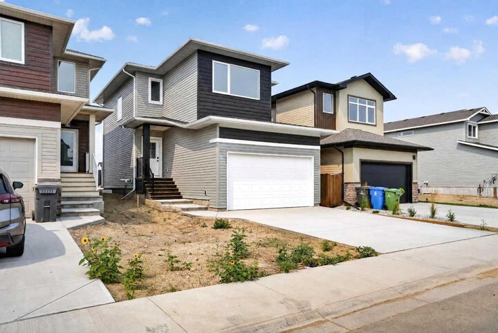 Property Photo: 2518 44 Street S AB T1K 8L6