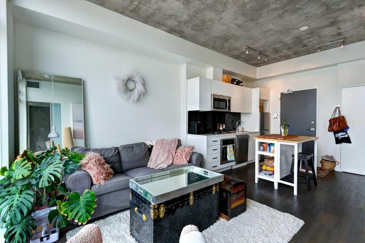 Property Photo:  1010 6 Street SW 3004  AB T2R 1B4 