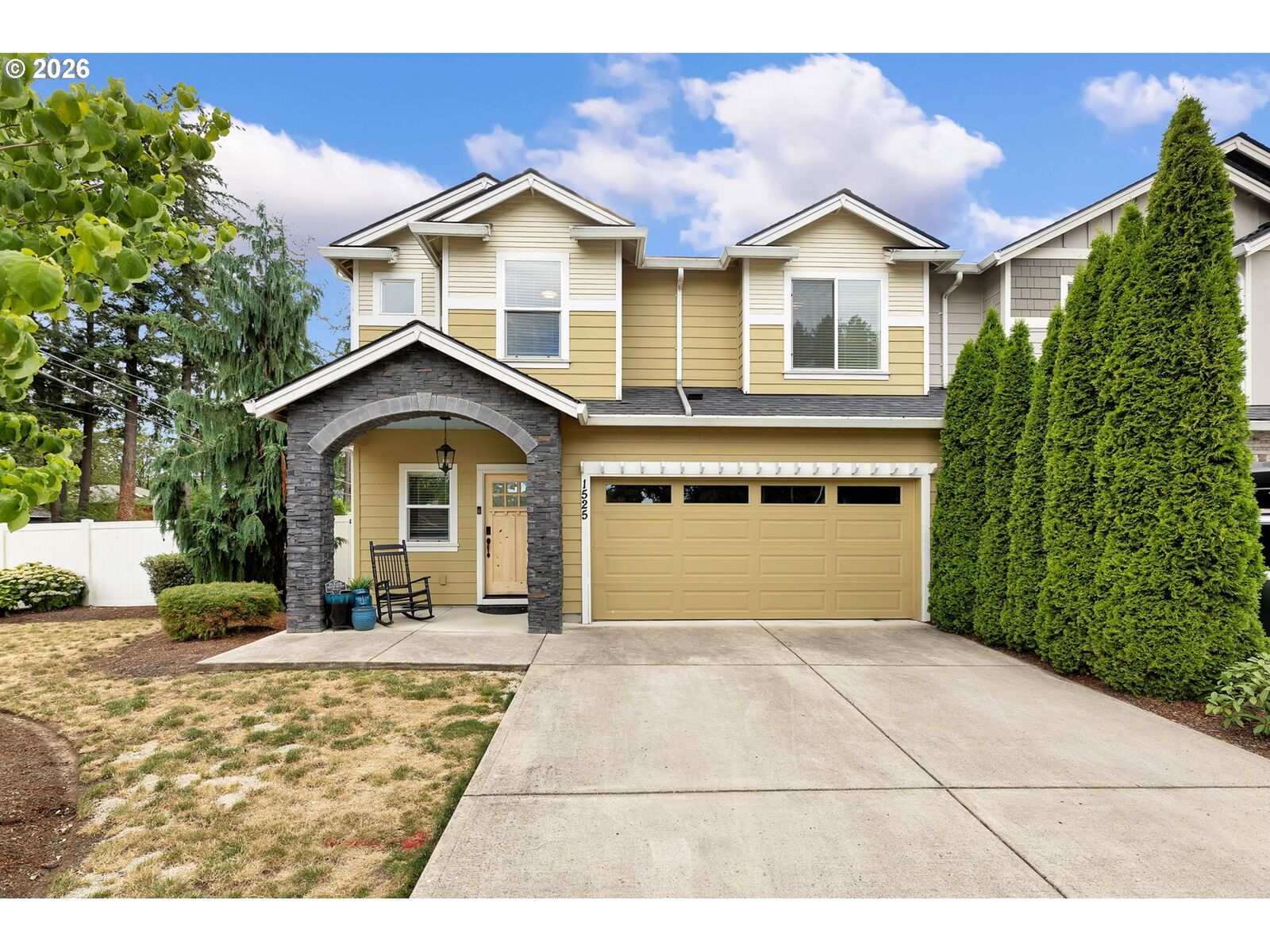 Property Photo: 1525 N 8th St WA 98671