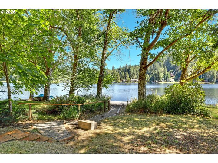Property Photo: 71600 Northshore Dr OR 97016
