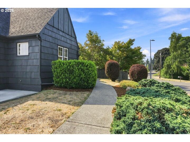 Property Photo: 10505 NW 26th Ave WA 98685