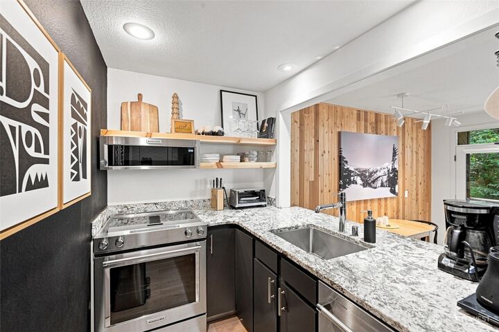 Property Photo: 10500 Mt Baker Highway 119 WA 98244