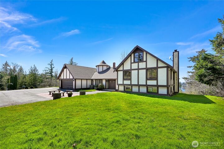 Property Photo: 5225 E North Street WA 98226