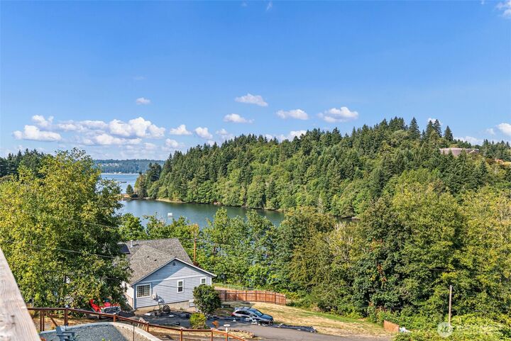 Property Photo:  7634 E Montana Street  WA 98366 