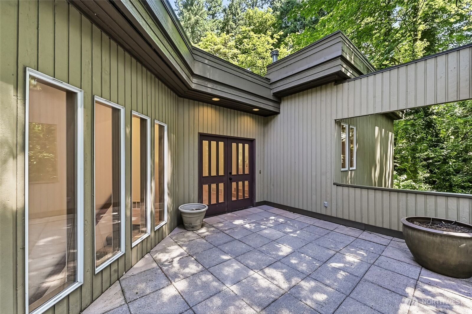 Property Photo: 4200 W Lake Sammamish Parkway SE WA 98008