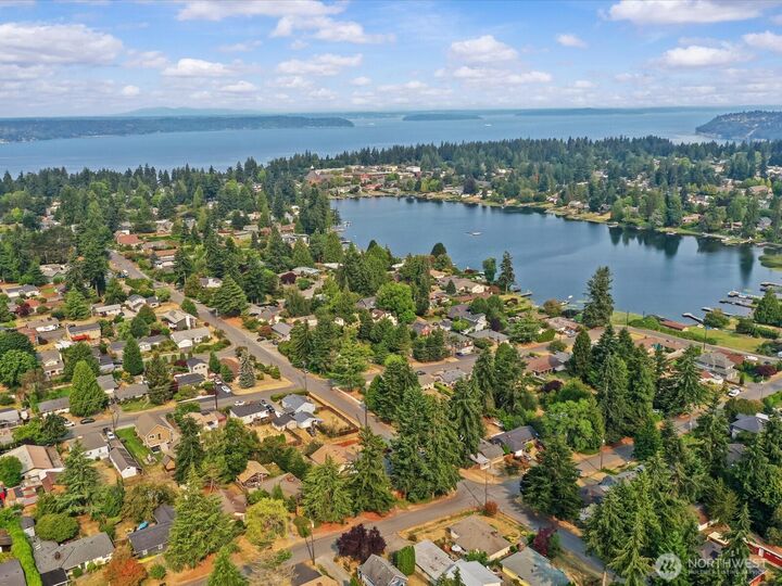 Property Photo: 15820 12th Avenue SW WA 98166