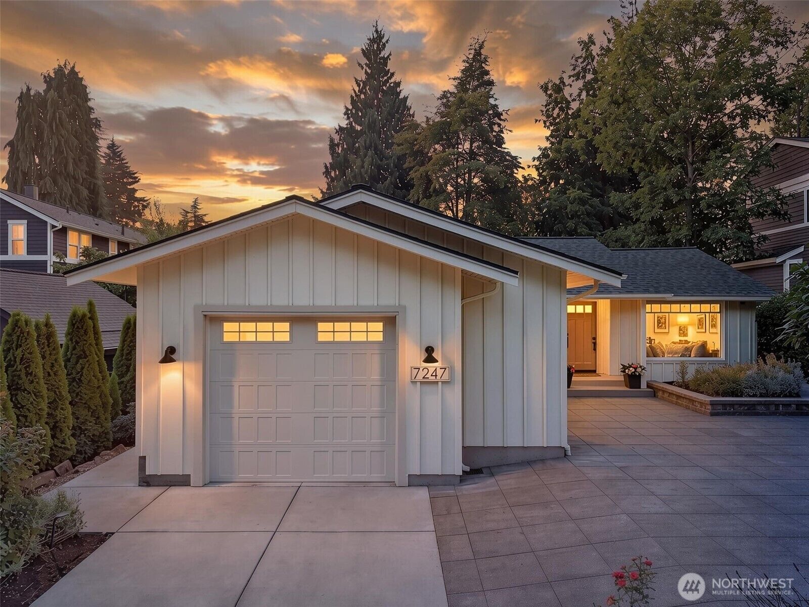 Property Photo: 7247 SE 29th Street WA 98040