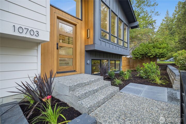 Property Photo: 10703 126th Avenue NE WA 98033
