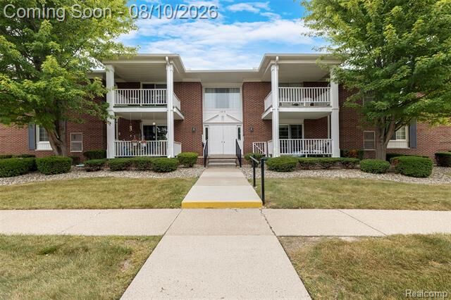 Property Photo:  1749 Monticello Street E3  MI 48183 