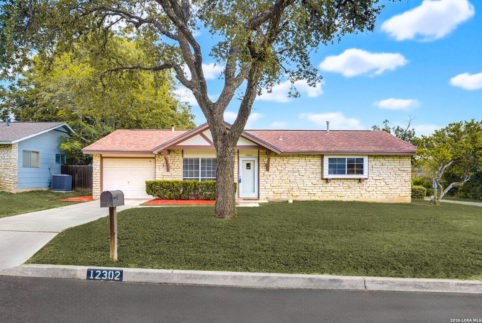 Property Photo:  12302 Lone Shadow Trail  TX 78233 