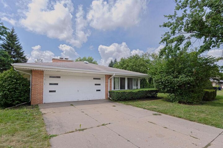 Property Photo: 2131 Mt Zion Avenue WI 53545