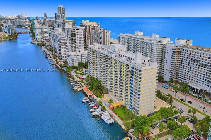 Property Photo: 5600 Collins Ave 9D FL 33140