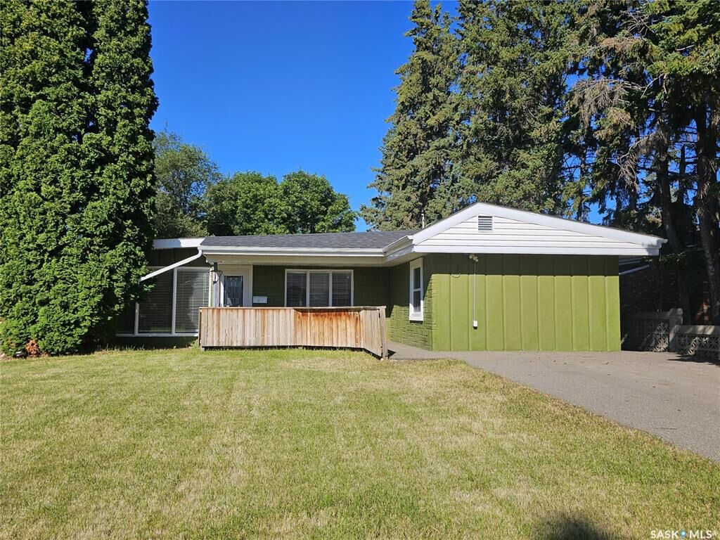 Property Photo: 1971 99th Street SK S9A 0S1