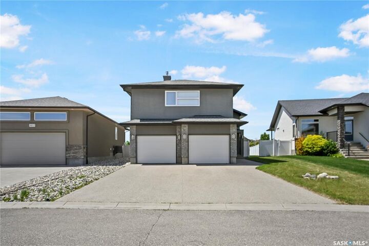 3821 Goldfinch Way — photo 1