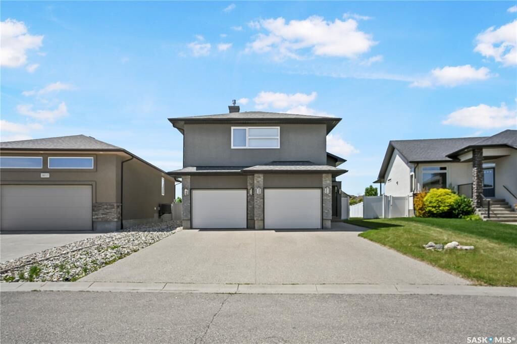 Property Photo: 3821 Goldfinch Way SK S4V 1S4