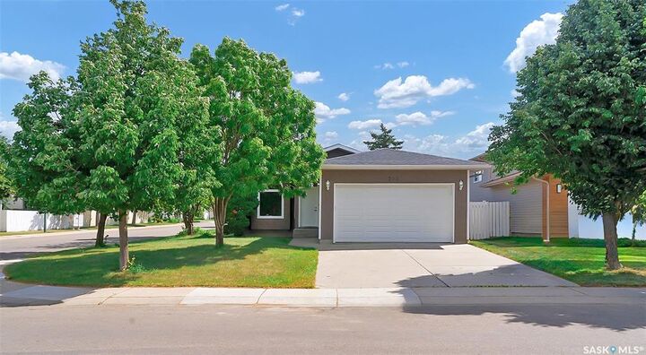 Photo de la propriété:  303 Haslam Crescent  SK S7S 1E4 