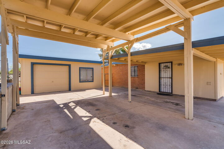 Property Photo:  7565 E 29th Street  AZ 85710 