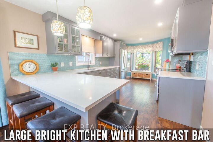 Property Photo:  153 Oneida Place  ON N2A 3G4 
