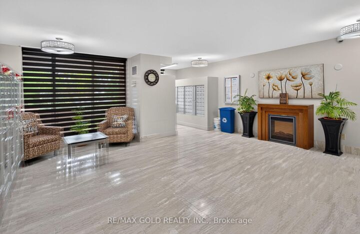 Property Photo: 3 Lisa Street 1109 ON L6T 4A2