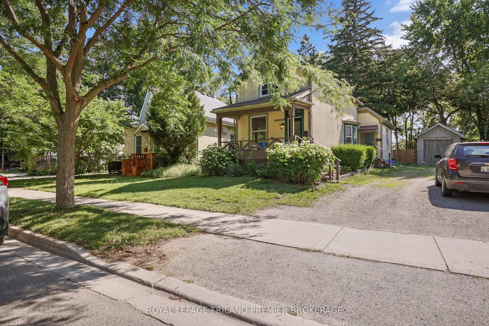Property Photo: 12 Orchard Street ON N6J 2R3