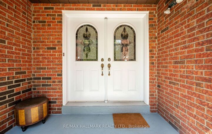 Property Photo: 154 Robert Hicks Drive ON M2R 3R5