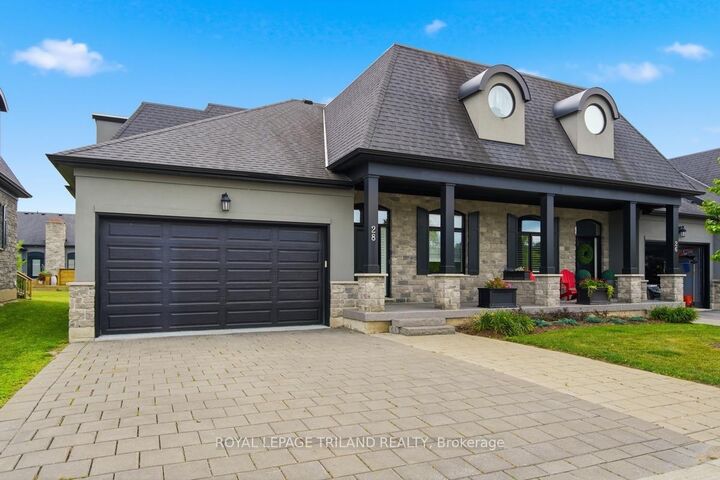 Property Photo: 2215 Callingham Drive 28 ON N6G 0P1