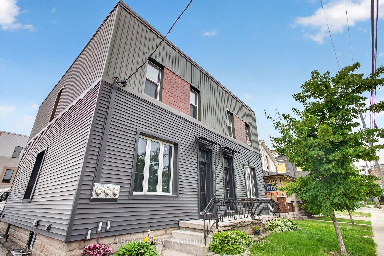 Property Photo:  261 Clarence Street  ON N6B 2K2 