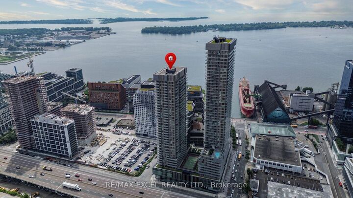 Property Photo: 20 Richardson Street 3311 ON M5A 0S6