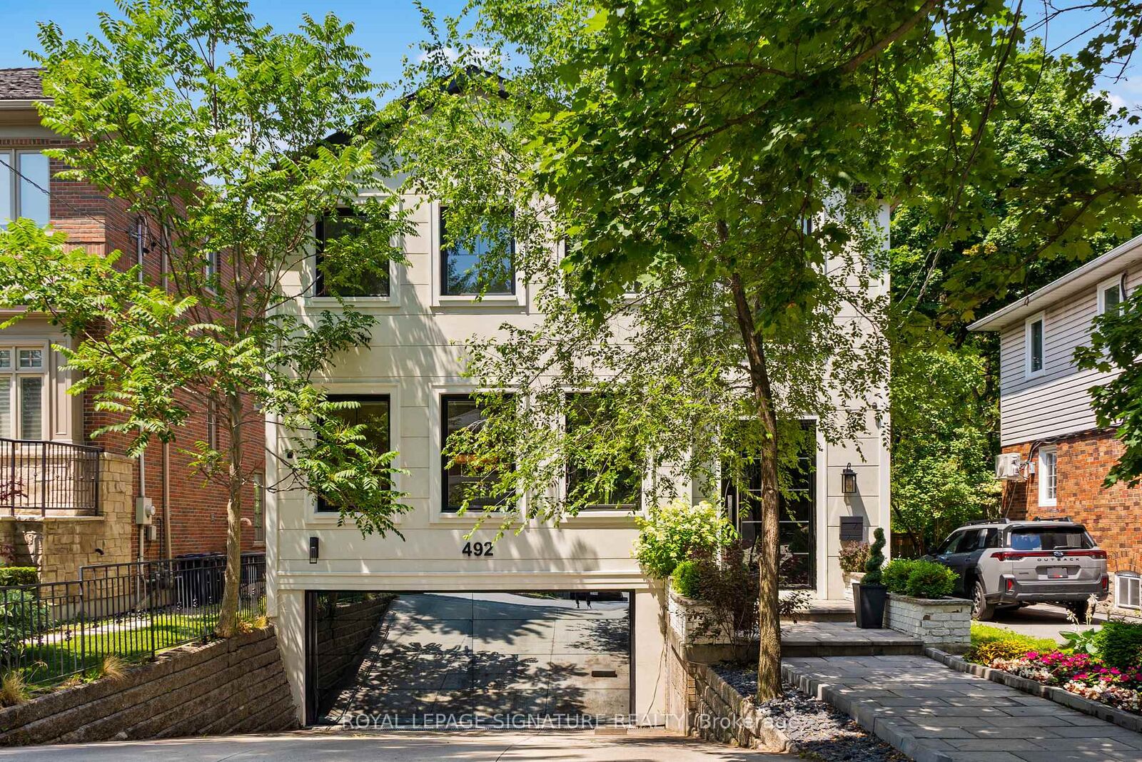 Property Photo: 492 Old Orchard Grove ON M5M 2G5
