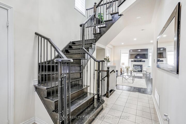 Property Photo: 18 Rogers Trail ON L3Z 0G4