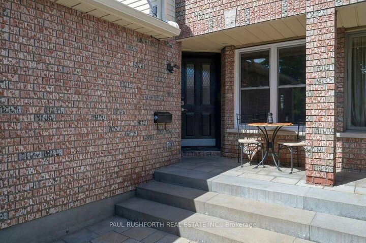 Property Photo:  29 Grenadier Way  ON K2J 4L3 