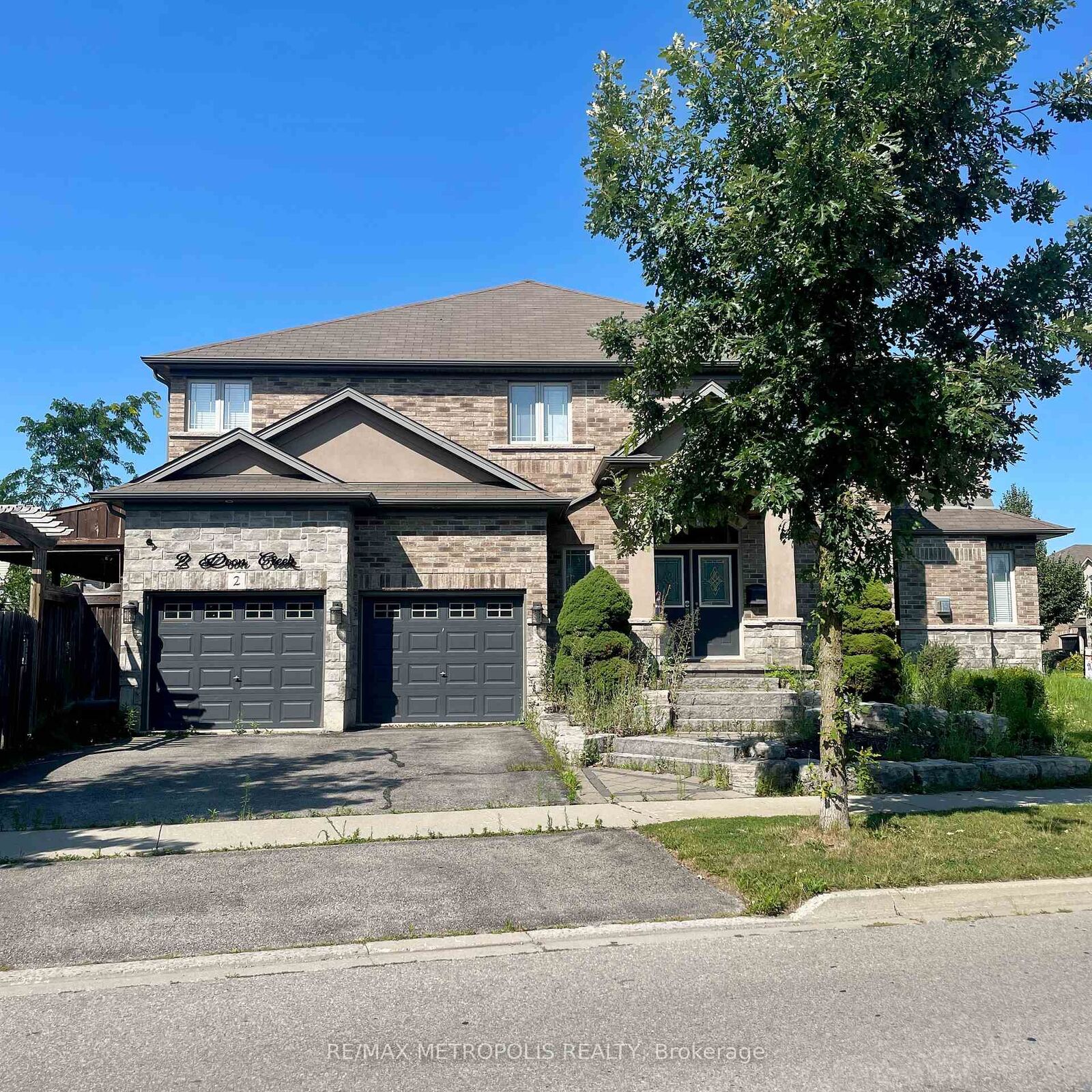 Property Photo: 2 Doon Creek Street ON N2P 2R3