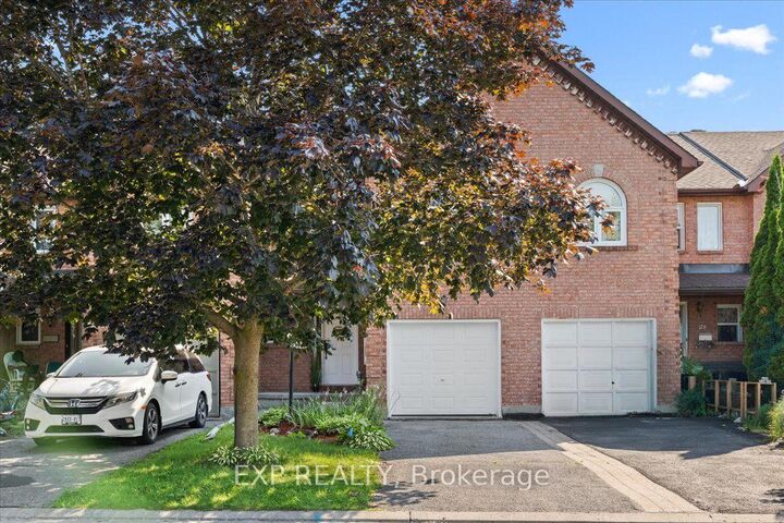 Property Photo:  77 Waterton Crescent  ON K2M 1Z2 