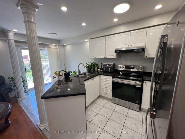 Photo de la propriété: 637 Dolly Bird Lane ON L5W 1G8