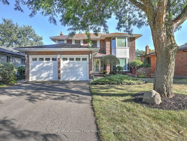 Property Photo:  264 Suffolk Place  ON N6G 3S4 
