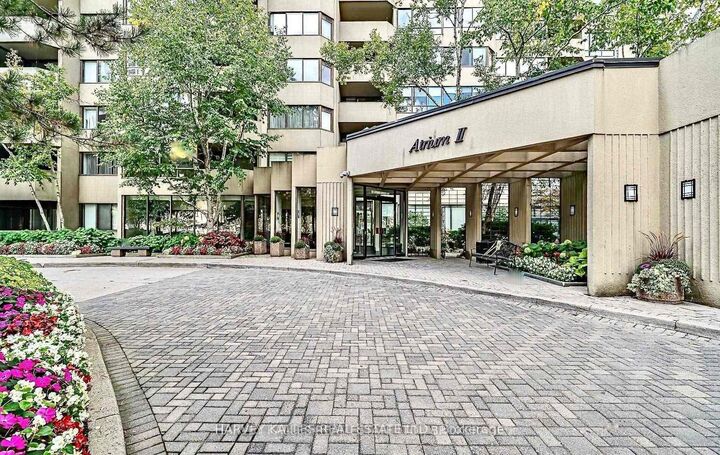 Property Photo: 65 Spring Garden Avenue 1811 ON M2N 6H9
