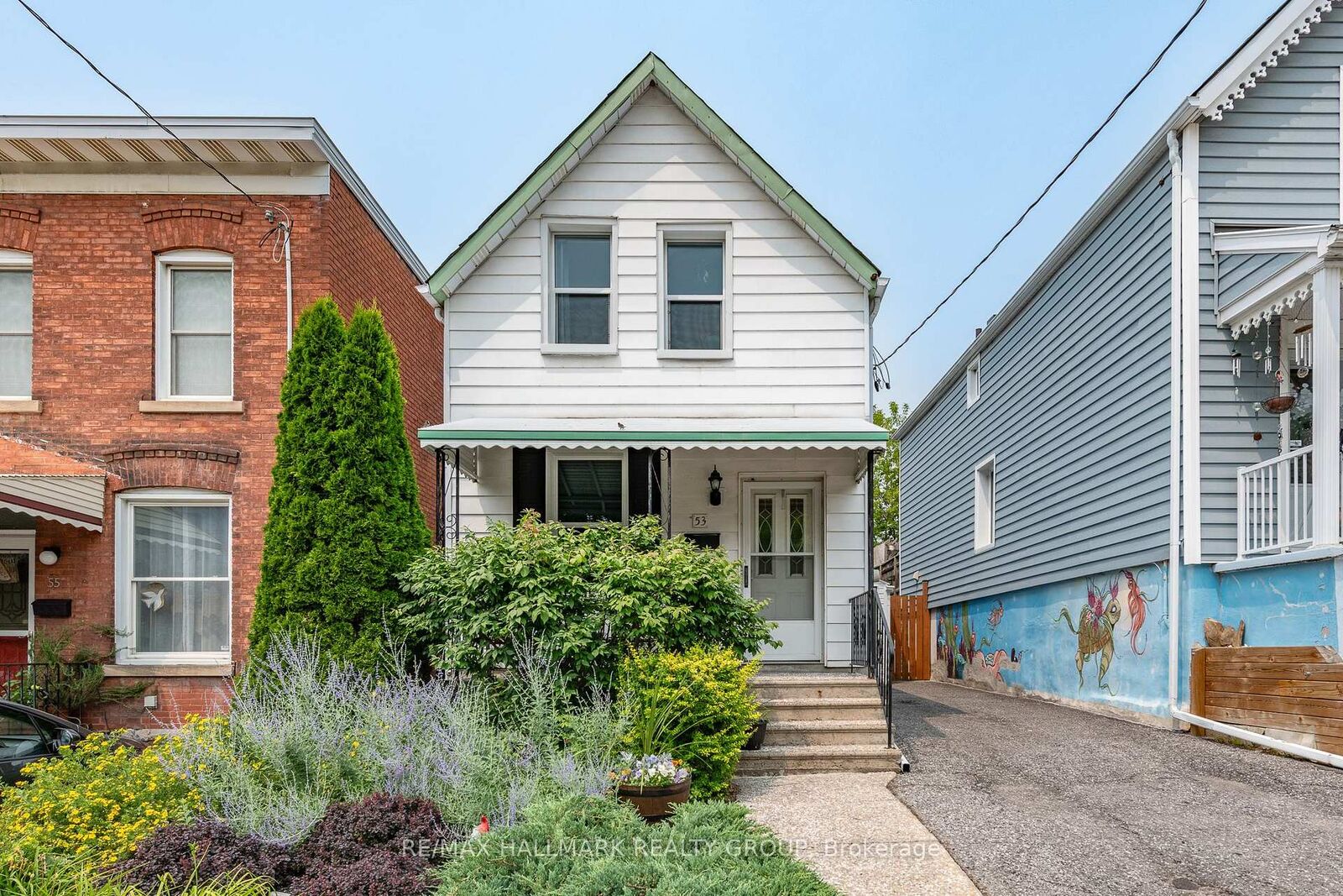 Property Photo: