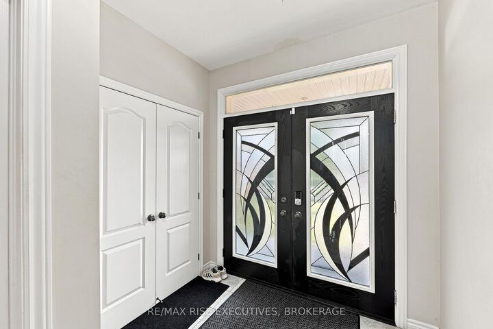 645 Gwen Avenue — photo 1