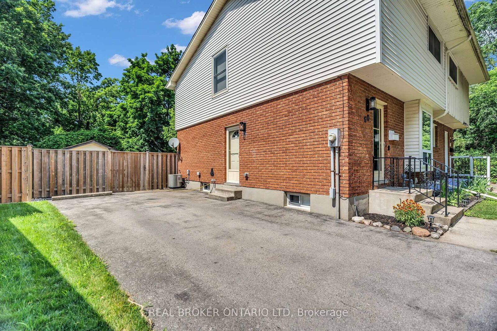 Property Photo:  60 Tilipe Road  ON N5V 2X4 
