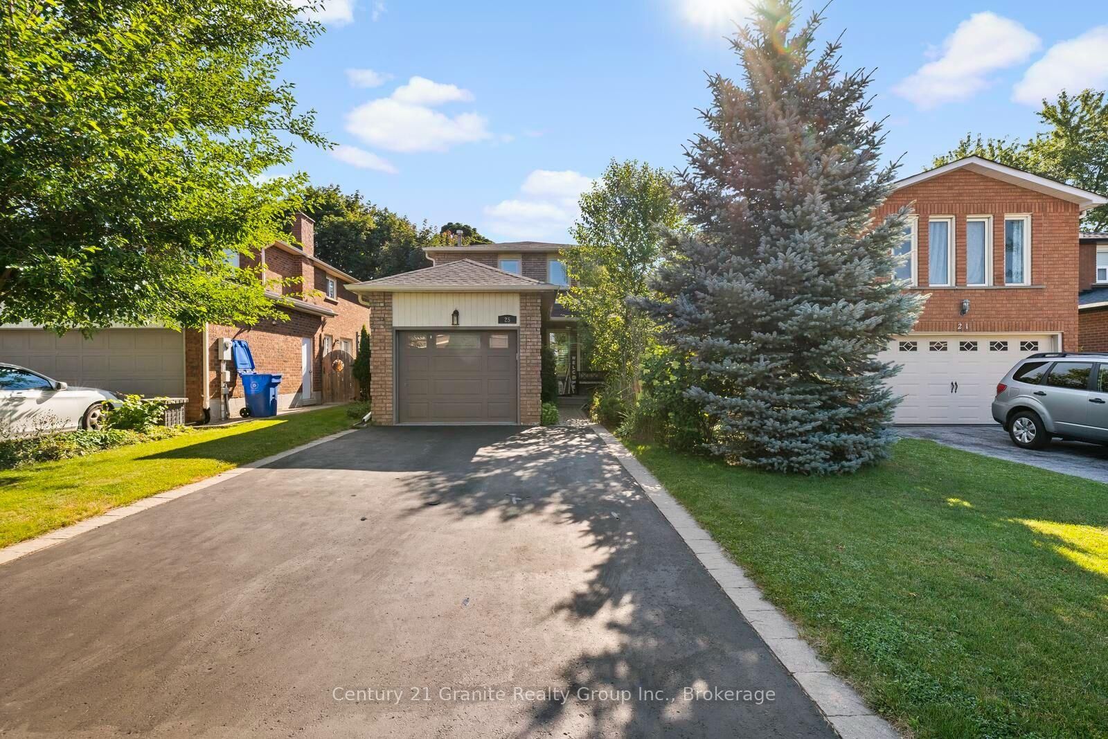 Property Photo: 25 Greenwood Road ON L4A 5E8