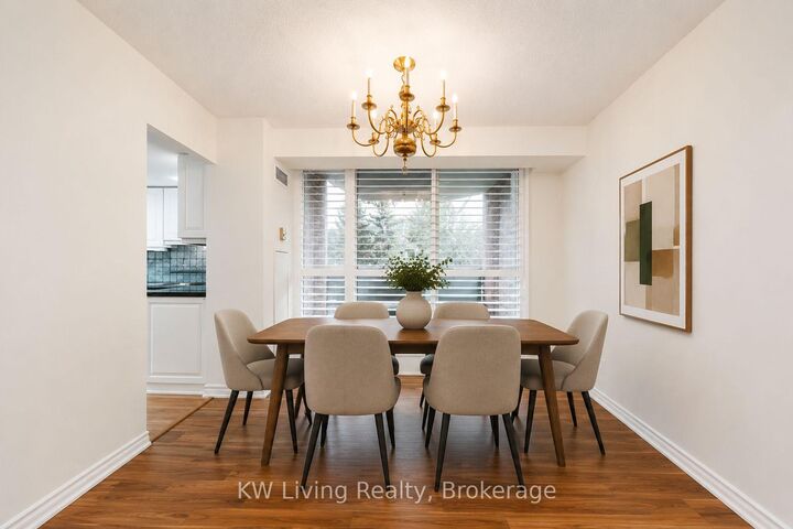 Property Photo:  33 Weldrick Road E 210  ON L4C 8W4 