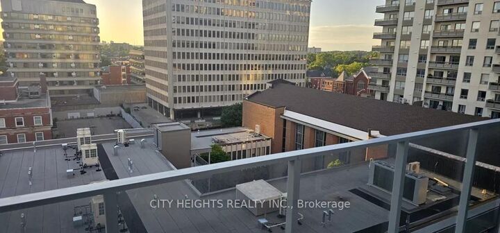 Property Photo:  60 Fredrick Street 809  ON N2H 0C7 